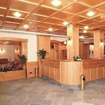 阿尔佩奇亚拉酒店 酒店
