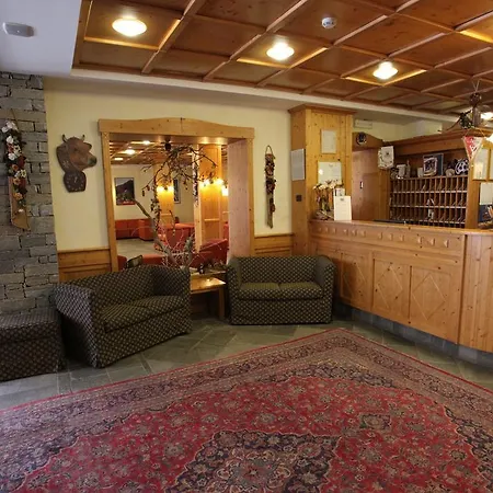 ホテル Alpechiara 4*