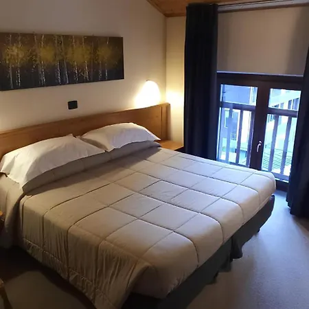 Alpechiara ホテル 4*