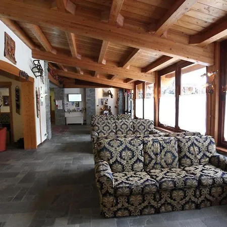 Alpechiara מלון 4*