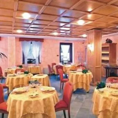 Alpechiara מלון 4*