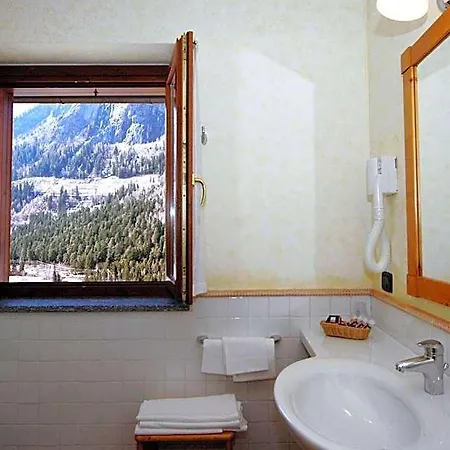Отель Alpechiara 4*